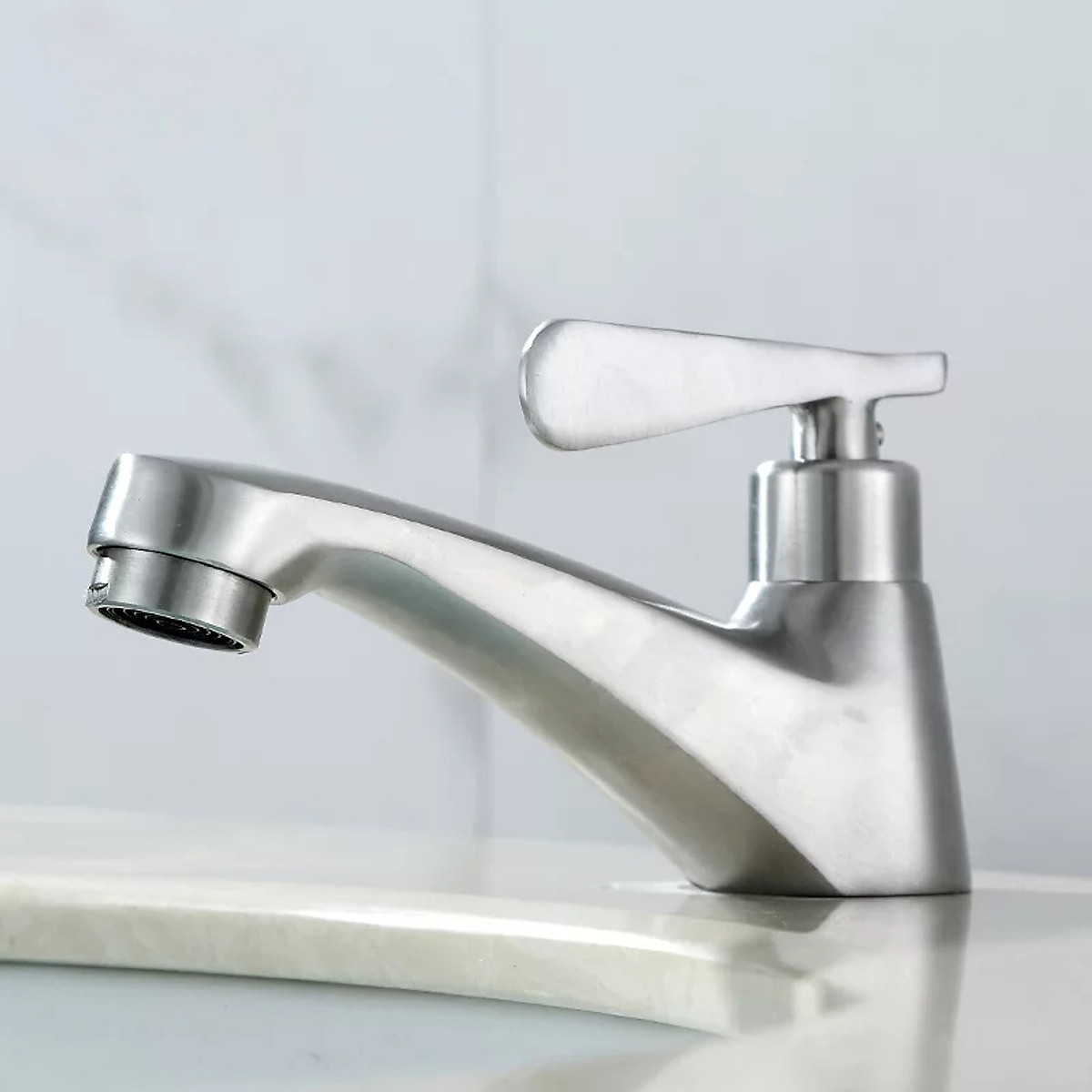 D313-VÒI LAVABO LẠNH TAY GẠT LÙN 304 MỜ